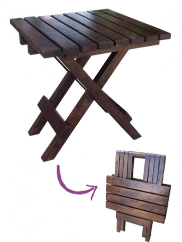 Összecsukható fa asztalka-szék
