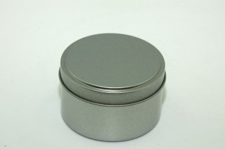 Bádog doboz kerek  átm: 7,5x5 cm