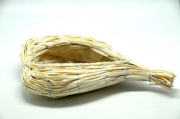Kaspó szív alakú vesszõ 35x25cm fehér