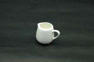 Kiöntõ porcelán 0,5dl