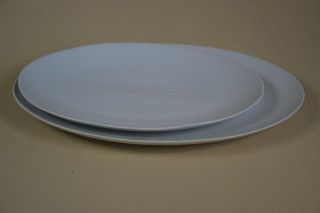 Porcelán tányér ovális, 35,5*23,5cm